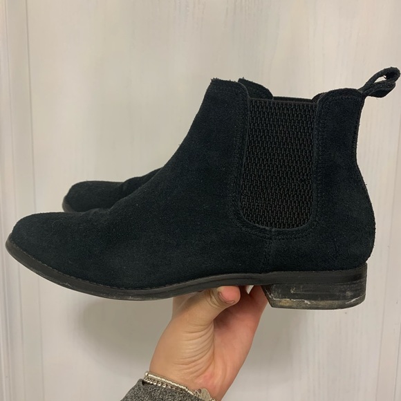 TOMS Ella Suede Boots - Picture 2 of 8